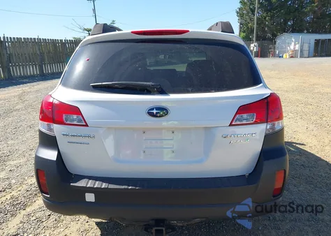 2013 Subaru Outback 2.5I Premium z USA, uszkodzony, nr VIN 4S4BRBCC9D3266732